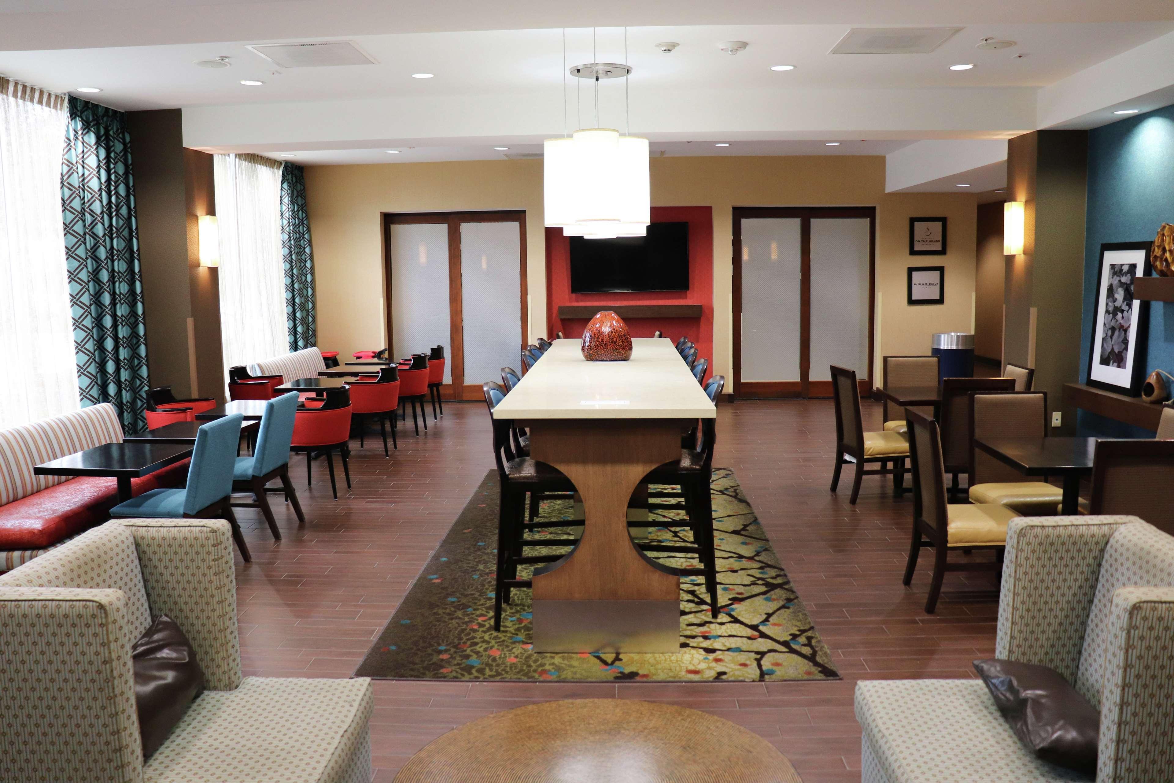 Hampton Inn Austin Oak Hill Екстериор снимка